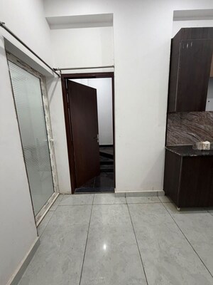 Room in 1 BHK Villa at Gaur Yamuna City, Gaur Yamuna City – for Rent