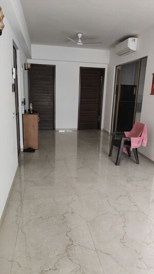 Bathroom in 3.5 BHK Builder Floor at Smart World Orchard, Sector 61 – for Sale