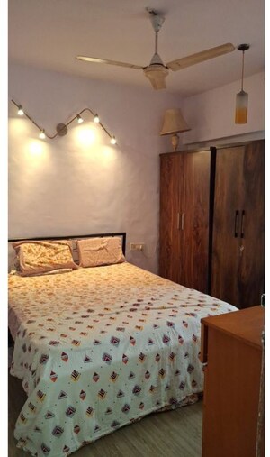 Bedroom in 1 BHK Apartment at Amit Estate, Andheri West – for Rent