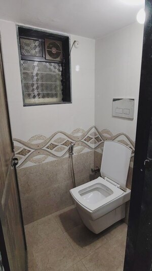 Bathroom in 1 BHK Apartment at Dombivli East – for Rent