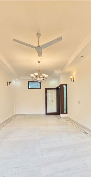 3 BHK Builder Floor For Rent in Greater Kailash