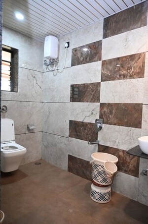Bathroom in 2 BHK Apartment at Gurukrupa Nirmalam, Bandra East – for Rent