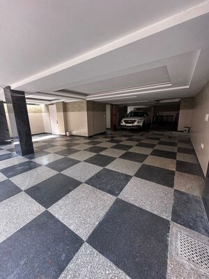 Parking in 3 BHK Builder Floor at Sarvodaya Enclave – for Rent