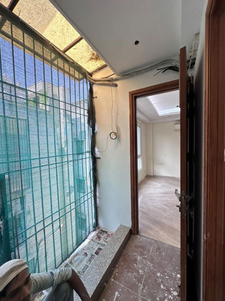 undefined, sarvodaya enclave 3 Bedroom 215 Sq.Yd. Builder Floor In Sarvodaya Enclave Delhi 10762137