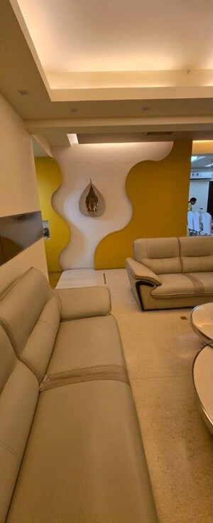 Team Area in 3 BHK Apartment at Vipul Belmonte, Sector 53 – for Sale
