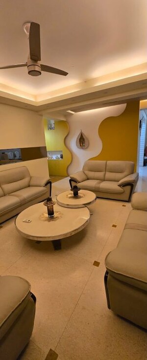 Bathroom in 3 BHK Apartment at Vipul Belmonte, Sector 53 – for Sale