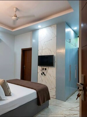 Bedroom in 2 BHK Builder Floor at Malviya Nagar – for Rent