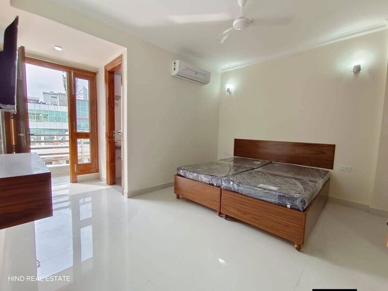 Master Bedroom, chittaranjan park 3 Bedroom 160 Sq.Yd. Villa In Chittaranjan Park Delhi 10746711