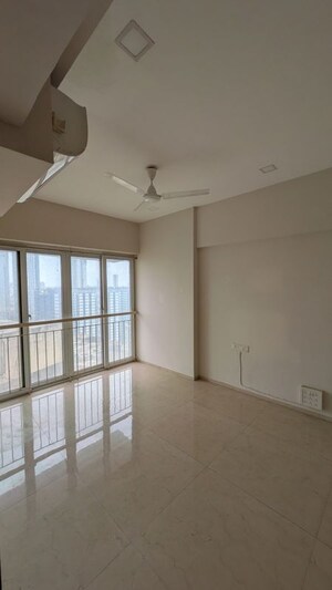 2 BHK Apartment For Rent in Siddha Sky, Sion