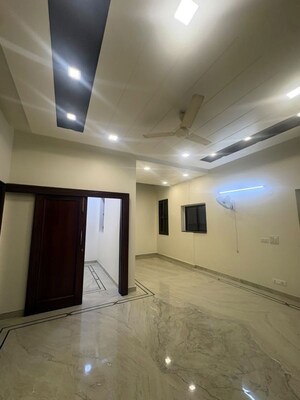 4 BHK Builder Floor For Rent in Rajouri Garden