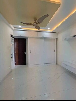 Room in 3 BHK Apartment at Rajapushpa Provincia, Narsingi – for Rent