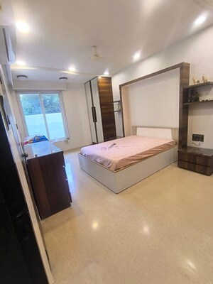Room in 2 BHK Apartment at Meera Apartment Mira Road, Mira Road – for Rent