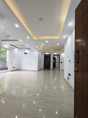 3 BHK Builder Floor For Rent in Saket