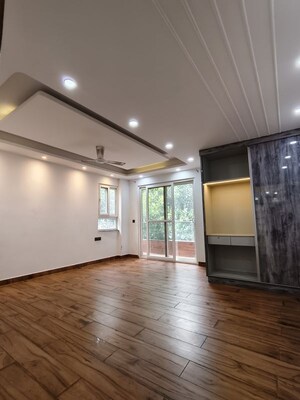Room in 3 BHK Builder Floor at Saket – for Rent