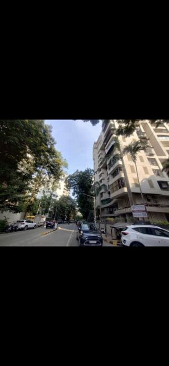 2 BHK Apartment For Rent in Swati Mitra CHS in Vile Parle West, Mumbai