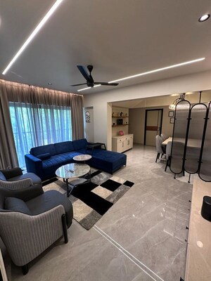 2 BHK Apartment For Rent in Juhu Pearl, Juhu