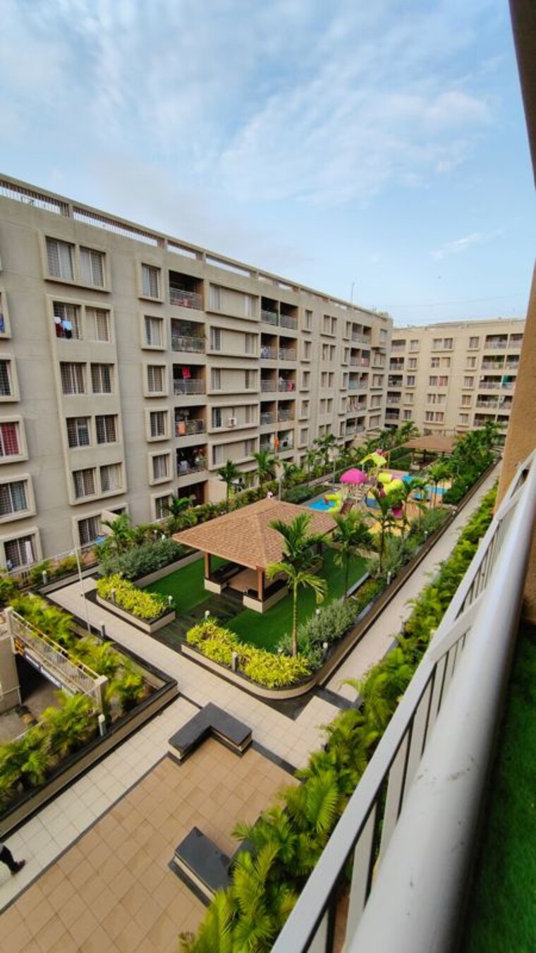 Balcony, mantra-29-gold-coast 3 Bedroom 819 Sq.Ft. Apartment In Tingre Nagar Pune 10762344