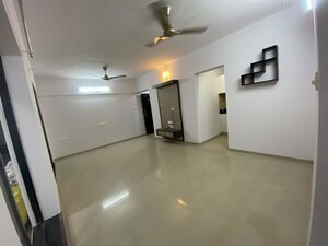 Room in 2.5 BHK Apartment at Pride Park Springs, Dhanori – for Rent