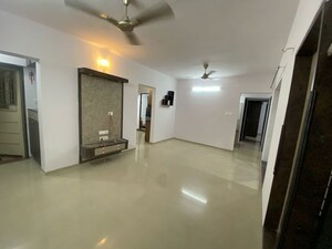 Room in 2.5 BHK Apartment at Pride Park Springs, Dhanori – for Rent