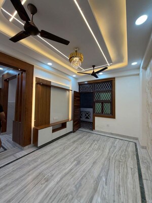 Bedroom in 3 BHK Builder Floor at Shalimar Garden – for Sale