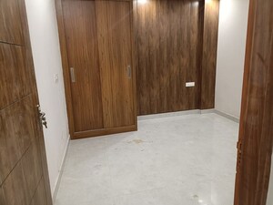 Room in 3 BHK Builder Floor at Sinaula – for Sale
