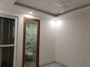 Room in 3 BHK Builder Floor at Sinaula – for Sale
