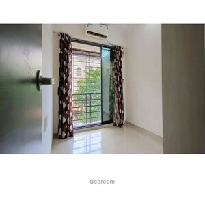 Room in 2 BHK Apartment at Ishwar Iris, Seawoods – for Rent