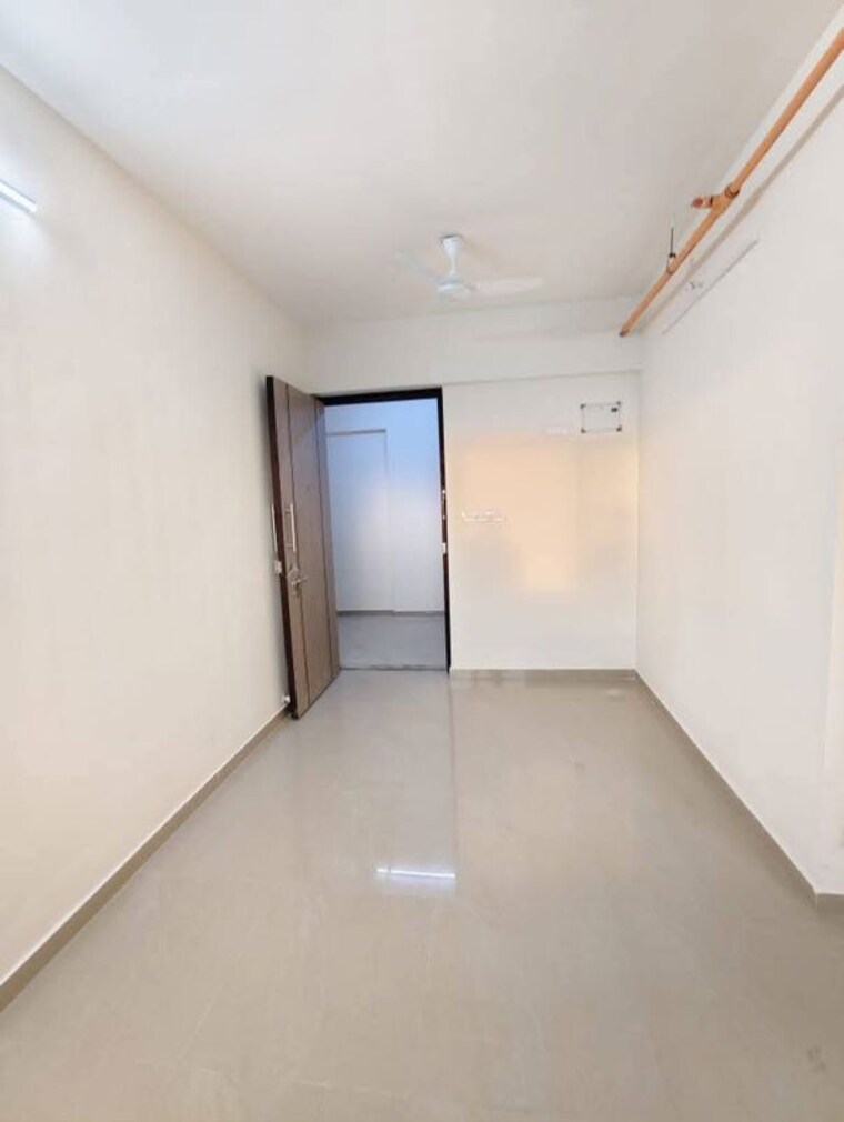 Room, satellite-garden 1 Bedroom 450 Sq.Ft. Apartment In Goregaon East Mumbai 10762463