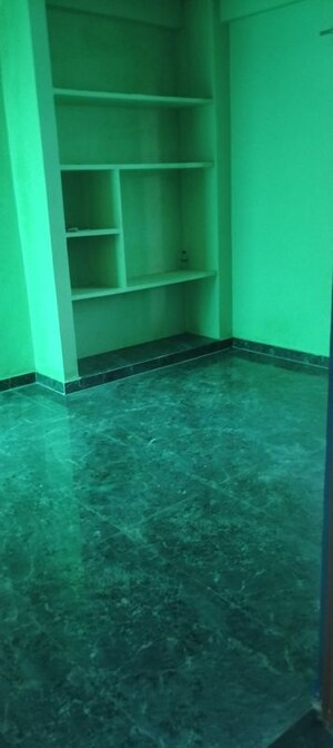 Room in 1 RK Builder Floor at New Mehra Colony – for Rent