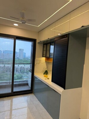 Room in 3 BHK Apartment at Clover Park View, Koregaon Park – for Rent