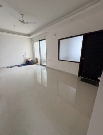 2 BHK +Apartment For Rent in Mahagun Meadows in Sector 150, Noida