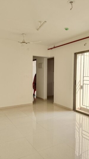 2 BHK Apartment For Rent in Runwal My City, Manpada