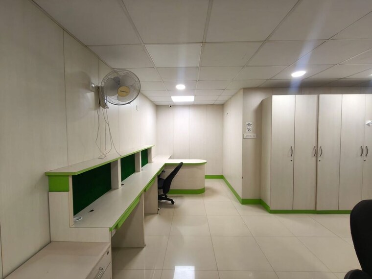 Team Area, kacheripady Commercial Office Space 2200 Sq.Ft. In Kacheripady Kochi 10762528