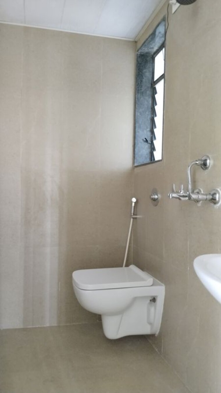 Bathroom, runwal-my-city-phase-ii-cluster-05 2 Bedroom 570 Sq.Ft. Apartment In Dombivli East Thane 10762546