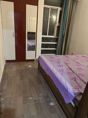 Room in 1 BHK Apartment at Ansal Valley View Estate, Gwal Pahari – for Rent