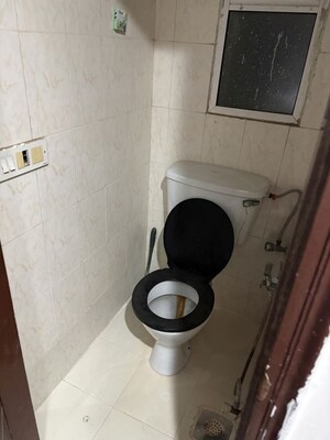 Bathroom in 1 BHK Apartment at Ansal Valley View Estate, Gwal Pahari – for Rent