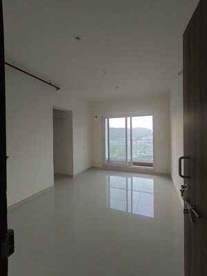 Room in 1 BHK Apartment at Ashar Arize, Kalwa – for Rent