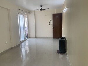 Room in 2 BHK Apartment at Ramprastha City The Atrium, Sector 37d – for Rent