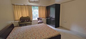 Bedroom in 4 BHK Apartment at Madhukunj Apartment Prabhadevi, Prabhadevi – for Rent