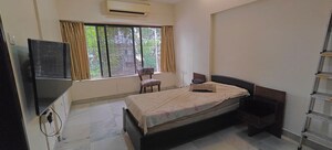 Bedroom in 4 BHK Apartment at Madhukunj Apartment Prabhadevi, Prabhadevi – for Rent