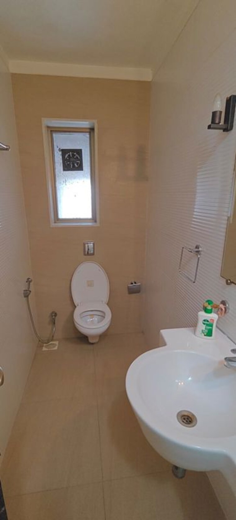 Bathroom, madhukunj-apartment-prabhadevi 4 Bedroom 1500 Sq.Ft. Apartment In Prabhadevi Mumbai 10762568