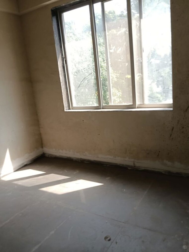 Room, unnat nagar Commercial Office Space 4200 Sq.Ft. In Unnat Nagar Mumbai 10761461