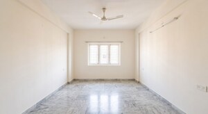 Room in 3 BHK Penthouse at Mahadkar Residency, Paud Road – for Rent