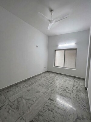 Room in 3 BHK Penthouse at Mahadkar Residency, Paud Road – for Rent