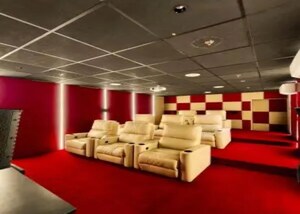 Bedroom in 3 BHK Apartment at Gomti Nagar – for Rent