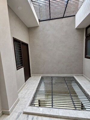 Staircase in 2.5 BHK Builder Floor at Sector 50 – for Rent