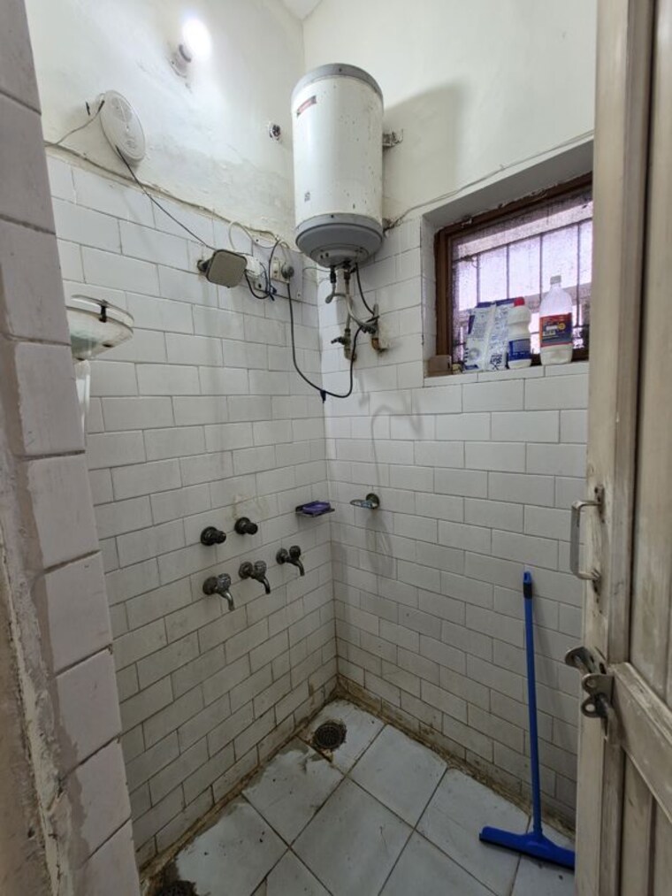 Bathroom, arawali-apartments 1 Bedroom 600 Sq.Ft. Apartment In Sector 52 Noida 10762612