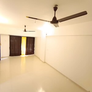Room in 1 BHK Apartment at Ic Colony – for Rent