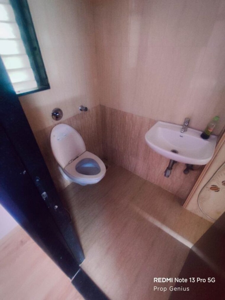 Bathroom, romell-empress 1 Bedroom 425 Sq.Ft. Apartment In Borivali West Mumbai 10762647