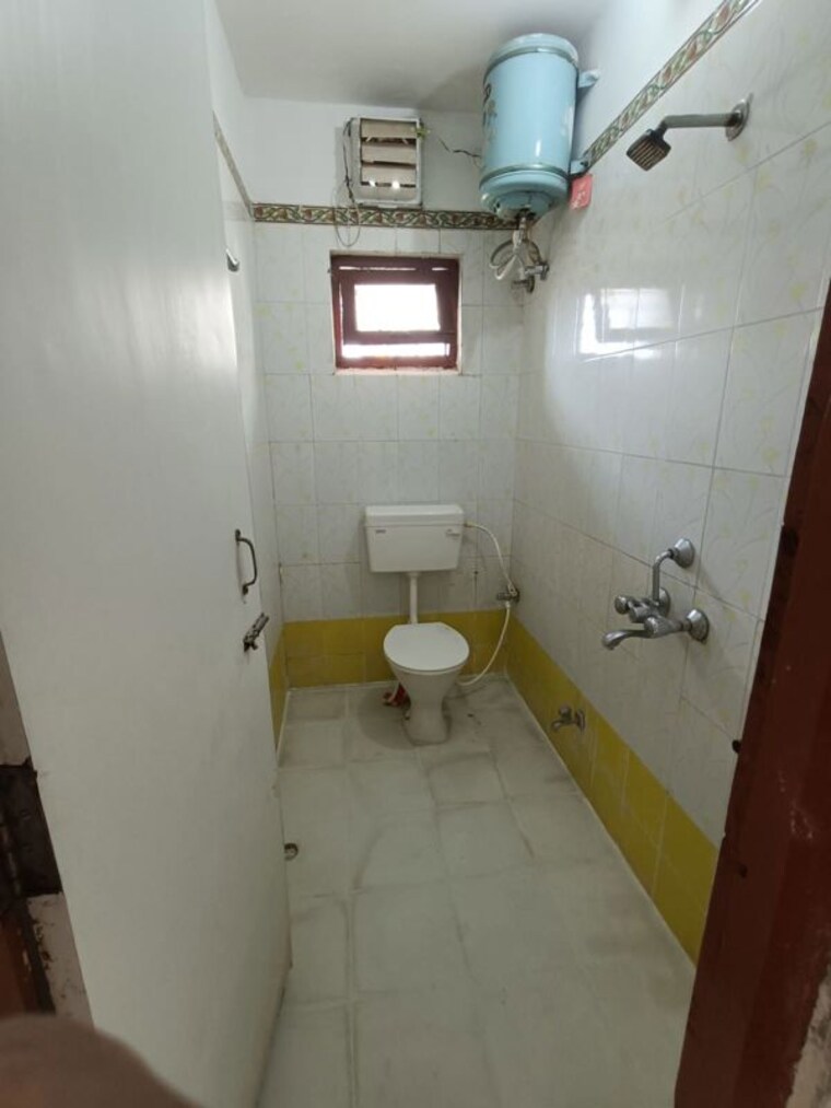 Bathroom, argora 2 Bedroom 960 Sq.Ft. Apartment In Argora Ranchi 10762662
